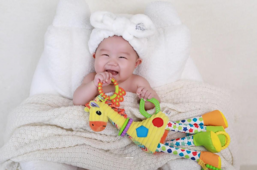供卵试管代怀生子费用一般怀孕多久会呕吐